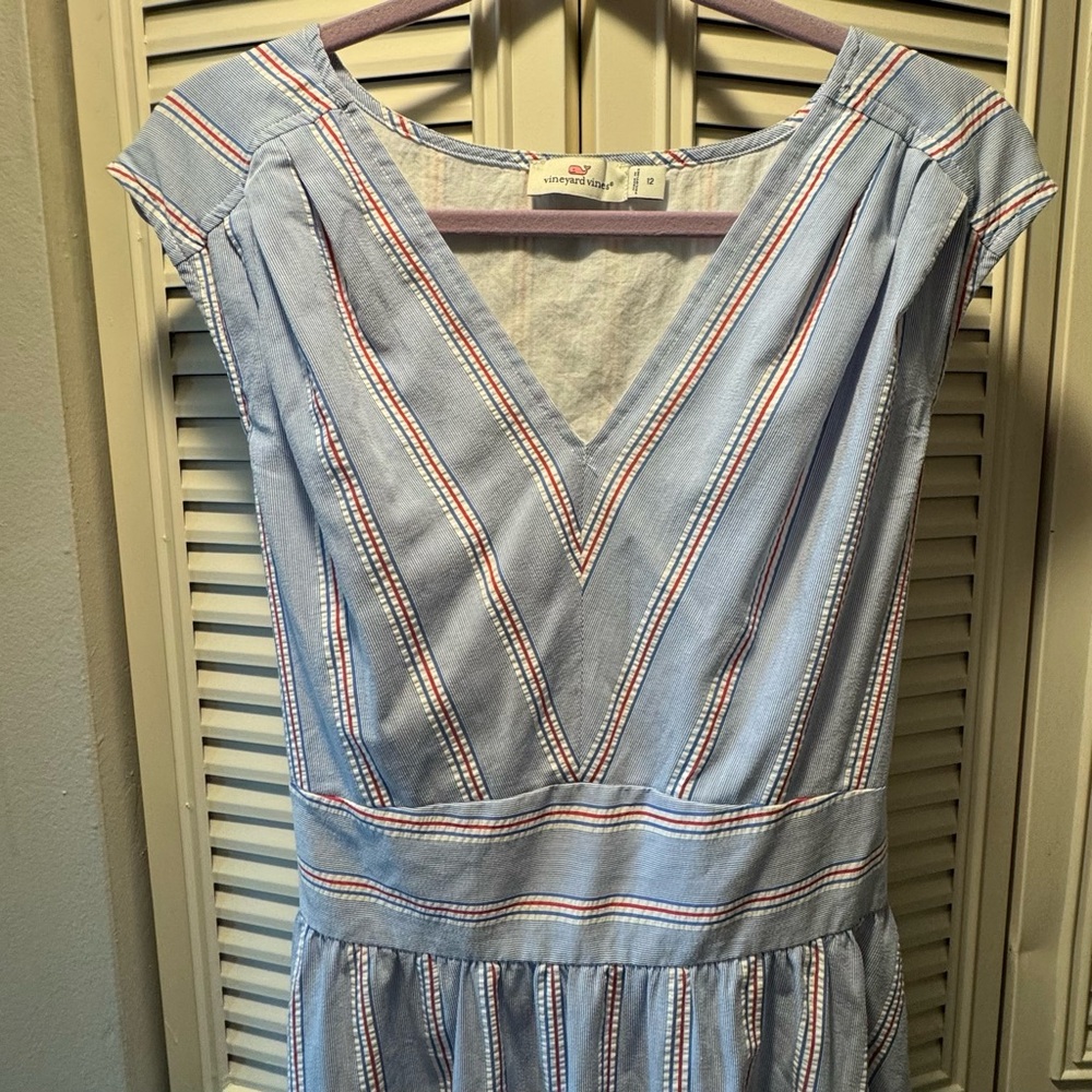 VGUC 12 Vineyard Vine Blue Red & White Striped Sear Sucker Dress V-Neck Zipper